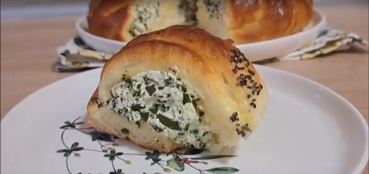 Scones with Cheese and Spinach