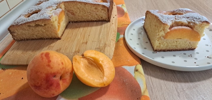 Apricot Cake