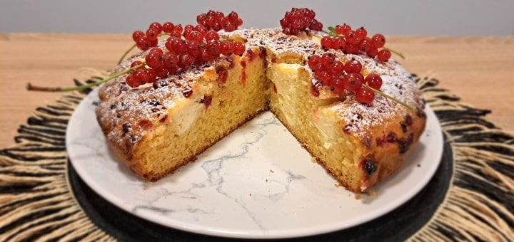 Red Currant Cake