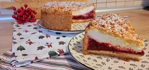 Raspberry Pie with Souffle Cream