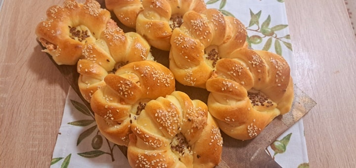 Soft Dinner Rolls